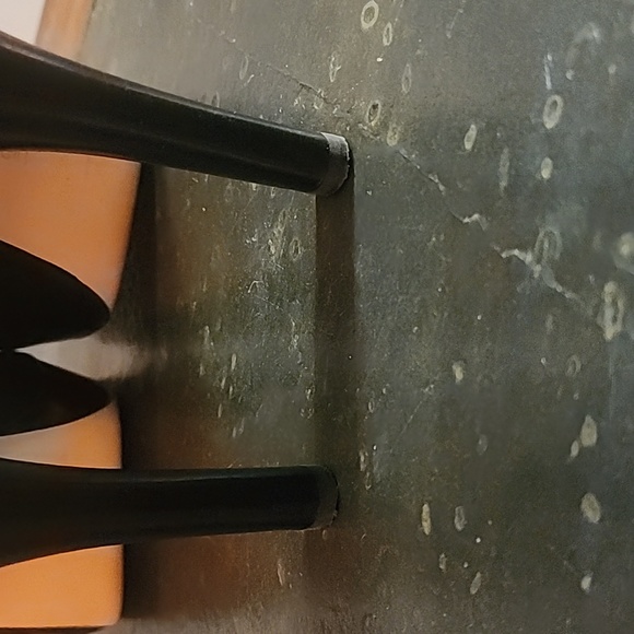 Calvin Klein Kendall platform heels. Size: 7 - Picture 3 of 9